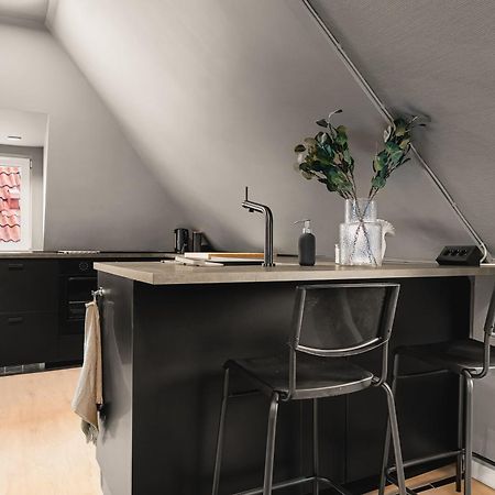 Dinbnb Apartments I 350M To Bryggen I Renovated 2023 I Quiet Top Apart Bergen Exteriör bild