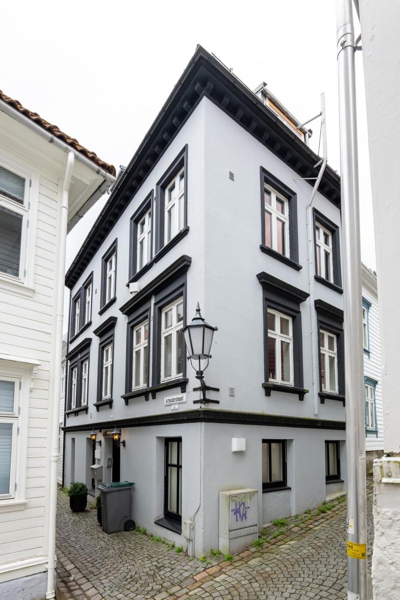 Dinbnb Apartments I 350M To Bryggen I Renovated 2023 I Quiet Top Apart Bergen Exteriör bild