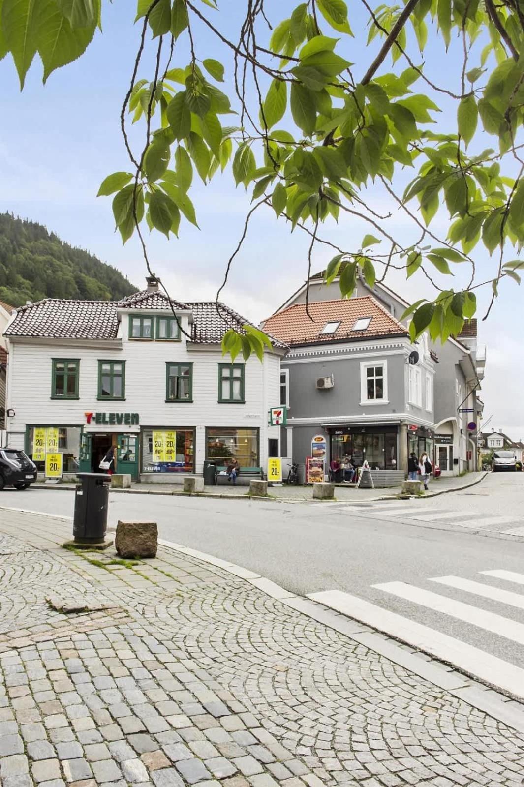 Dinbnb Apartments I 350M To Bryggen I Renovated 2023 I Quiet Top Apart Bergen Exteriör bild